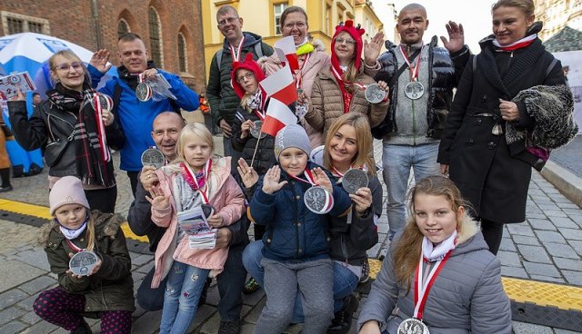 [FOTO, WIDEO] Wrocławianie świętowali niepodległość