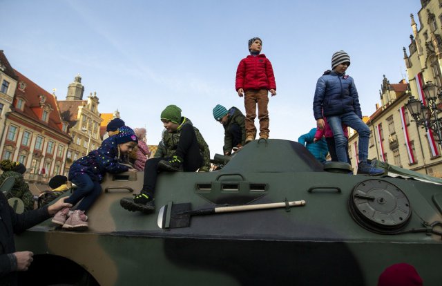 [FOTO, WIDEO] Wrocławianie świętowali niepodległość