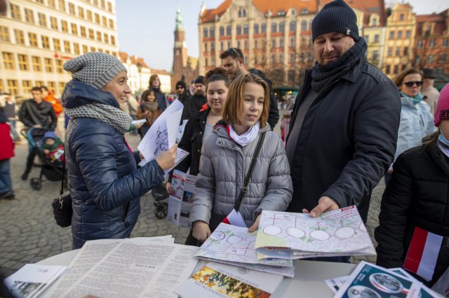 [FOTO, WIDEO] Wrocławianie świętowali niepodległość