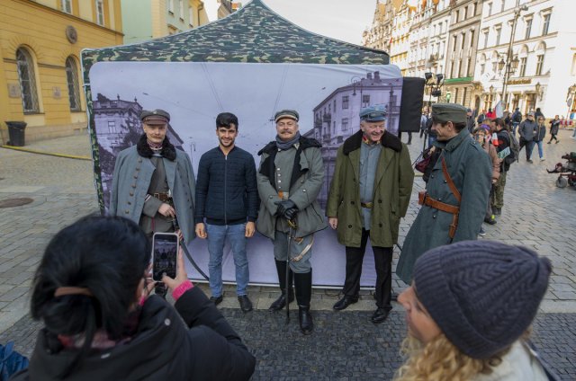 [FOTO, WIDEO] Wrocławianie świętowali niepodległość