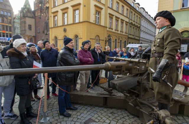 [FOTO, WIDEO] Wrocławianie świętowali niepodległość