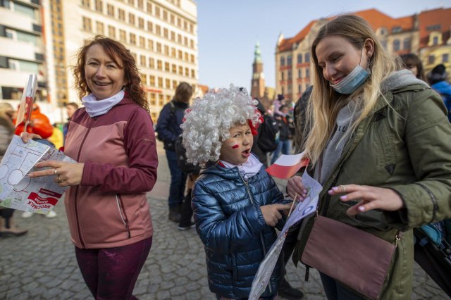 [FOTO, WIDEO] Wrocławianie świętowali niepodległość
