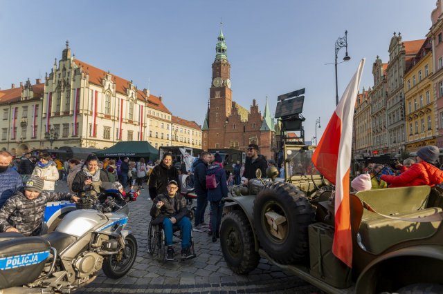 [FOTO, WIDEO] Wrocławianie świętowali niepodległość