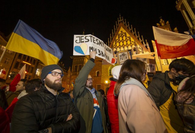 [FOTO] Wrocławianie manifestowali solidarność z Ukrainą