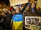 [FOTO] Wrocławianie manifestowali solidarność z Ukrainą