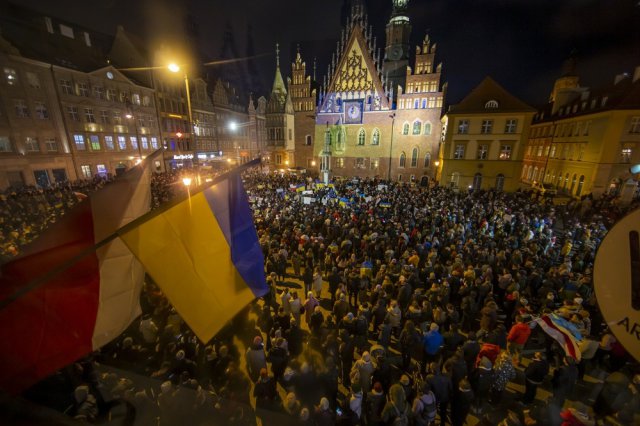 [FOTO] Wrocławianie manifestowali solidarność z Ukrainą