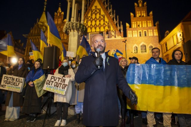 [FOTO] Wrocławianie manifestowali solidarność z Ukrainą