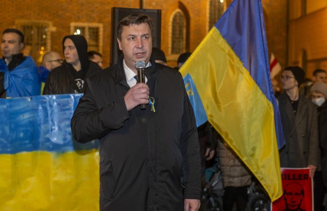 [FOTO] Wrocławianie manifestowali solidarność z Ukrainą