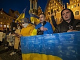 [FOTO] Wrocławianie manifestowali solidarność z Ukrainą