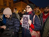 [FOTO] Wrocławianie manifestowali solidarność z Ukrainą