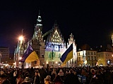 [FOTO] Wrocławianie manifestowali solidarność z Ukrainą