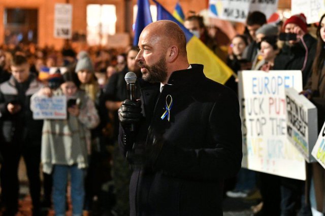 [FOTO] Wrocławianie manifestowali solidarność z Ukrainą