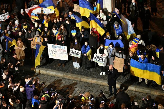 [FOTO] Wrocławianie manifestowali solidarność z Ukrainą