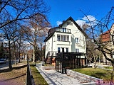 [FOTO] Fundacja Olgi Tokarczuk udostępnia pokoje rezydencyjne dla osób z Ukrainy