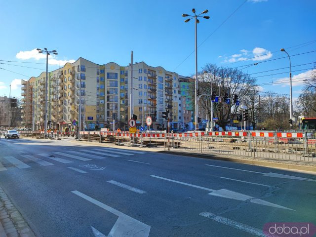 [FOTO] Postępują prace remontowe na skrzyżowaniu Jedności Narodowej i Słowiańskiej