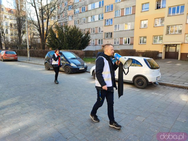 [FOTO] Przez Wrocław przeszedł marsz manifestujący prawa kobiet pracujących w Kauflandzie