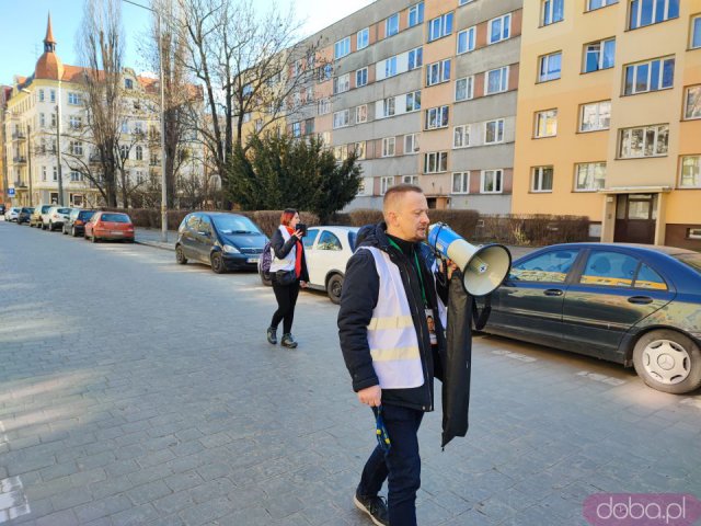 [FOTO] Przez Wrocław przeszedł marsz manifestujący prawa kobiet pracujących w Kauflandzie