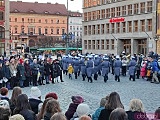 [FOTO, WIDEO] Na wrocławskim Rynku odegrano hymny Ukrainy i Polski