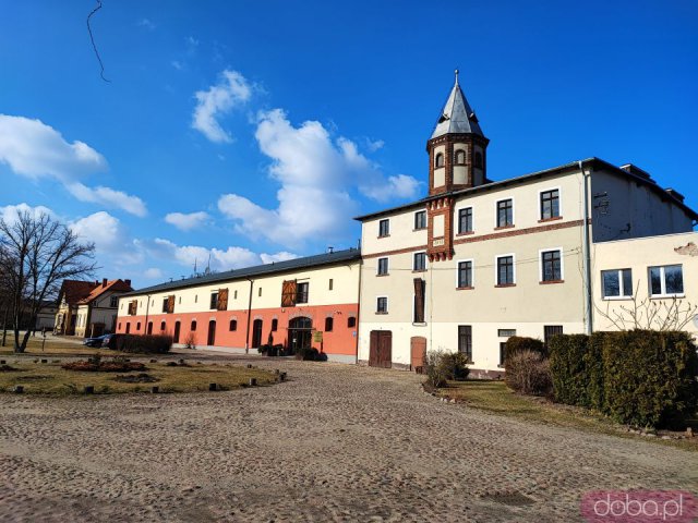 Ciekawe, mało znane miejsca Wrocławia cz. 5: Pawłowice - Pałac Kornów, park, jezioro