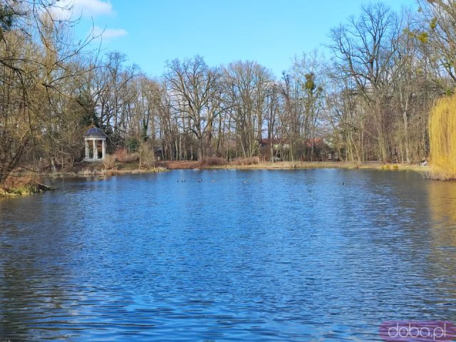 Ciekawe, mało znane miejsca Wrocławia cz. 5: Pawłowice - Pałac Kornów, park, jezioro