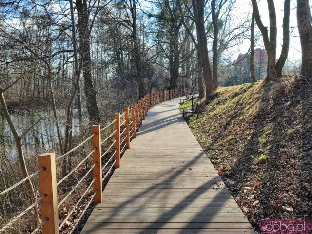 Ciekawe, mało znane miejsca Wrocławia cz. 5: Pawłowice - Pałac Kornów, park, jezioro