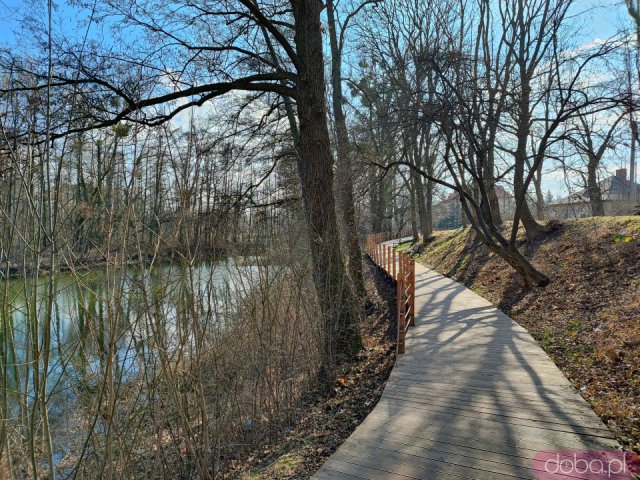 Ciekawe, mało znane miejsca Wrocławia cz. 5: Pawłowice - Pałac Kornów, park, jezioro
