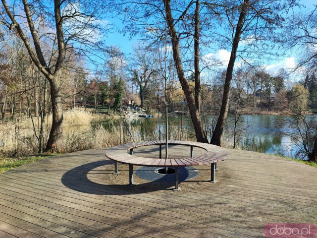 Ciekawe, mało znane miejsca Wrocławia cz. 5: Pawłowice - Pałac Kornów, park, jezioro