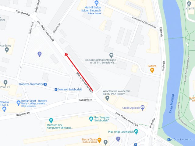 [FOTO] Przy placu Orląt Lwowskich funkcjonują już nowe płatne miejsca parkingowe