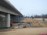 [FOTO] Budowa Alei Wielkiej Wyspy: Powstaje most nad rzeką Oławą
