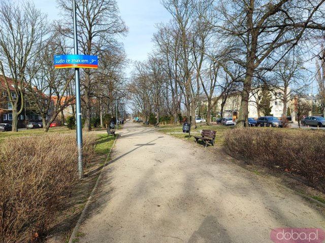 [FOTO] Nowa ścieżka rowerowa na Ołbinie. Już wiosną pojedziemy malowniczą trasą