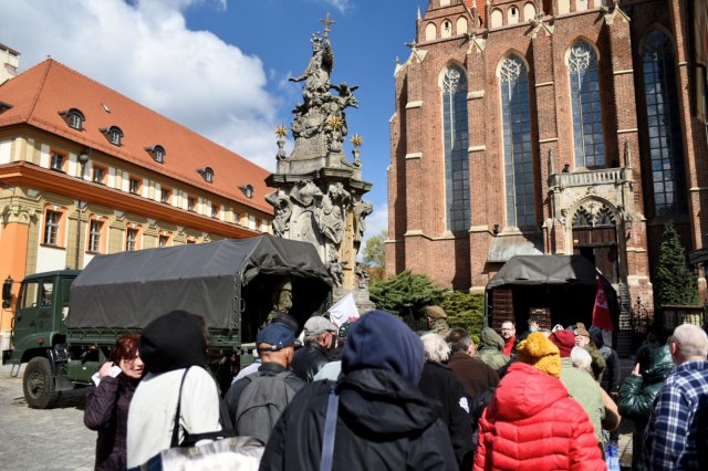 16 DBOT: Pomagamy, żeby te święta były dla nich miłym przeżyciem…