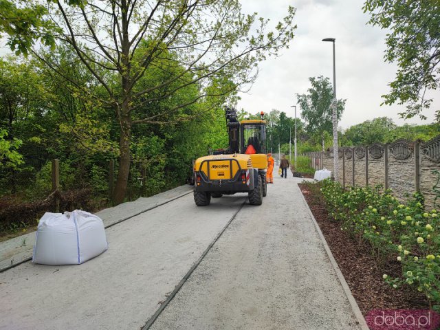 [FOTO] Powstają nowe drogi rowerowe przy Spiskiej i Dubois