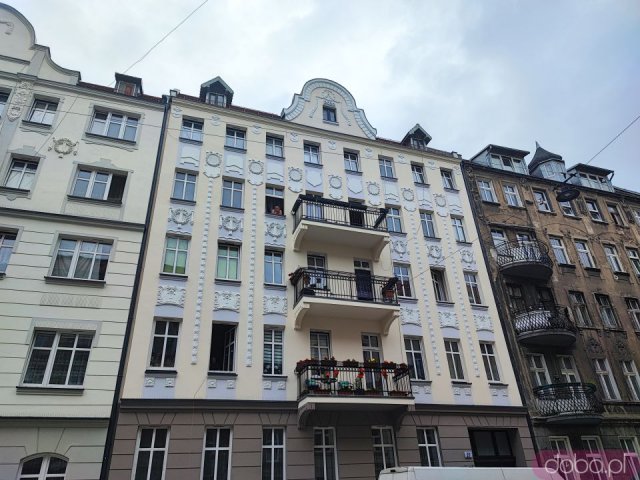 [FOTO] Kamienice na Przedmieściu Oławskim odzyskują dawny blask