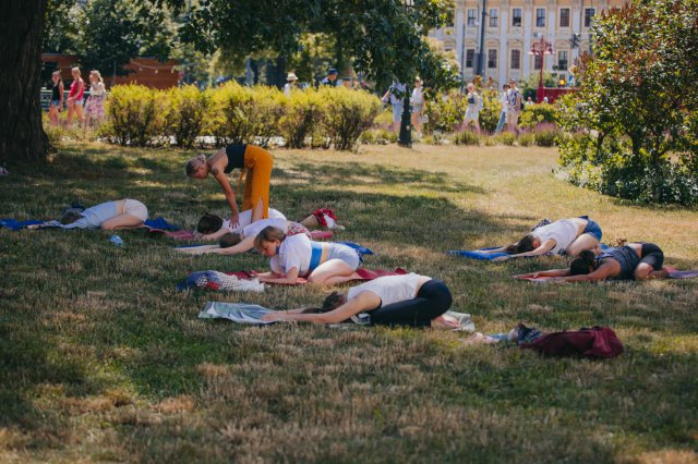 [FOTO] Wrocławianie obchodzili Dzień Jogi