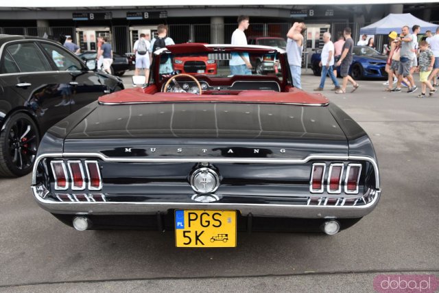 [DUŻO ZDJĘĆ, WIDEO] Zlot amerykańskich samochodów American Cars Mania we Wrocławiu