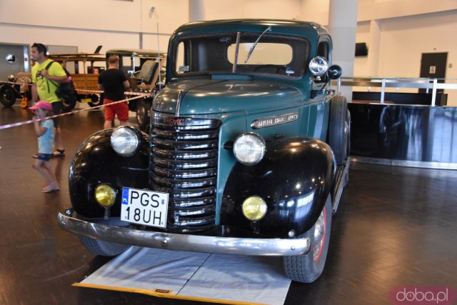[DUŻO ZDJĘĆ, WIDEO] Zlot amerykańskich samochodów American Cars Mania we Wrocławiu