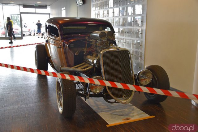 [DUŻO ZDJĘĆ, WIDEO] Zlot amerykańskich samochodów American Cars Mania we Wrocławiu