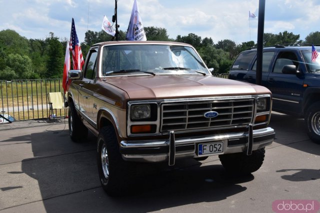 [DUŻO ZDJĘĆ, WIDEO] Zlot amerykańskich samochodów American Cars Mania we Wrocławiu