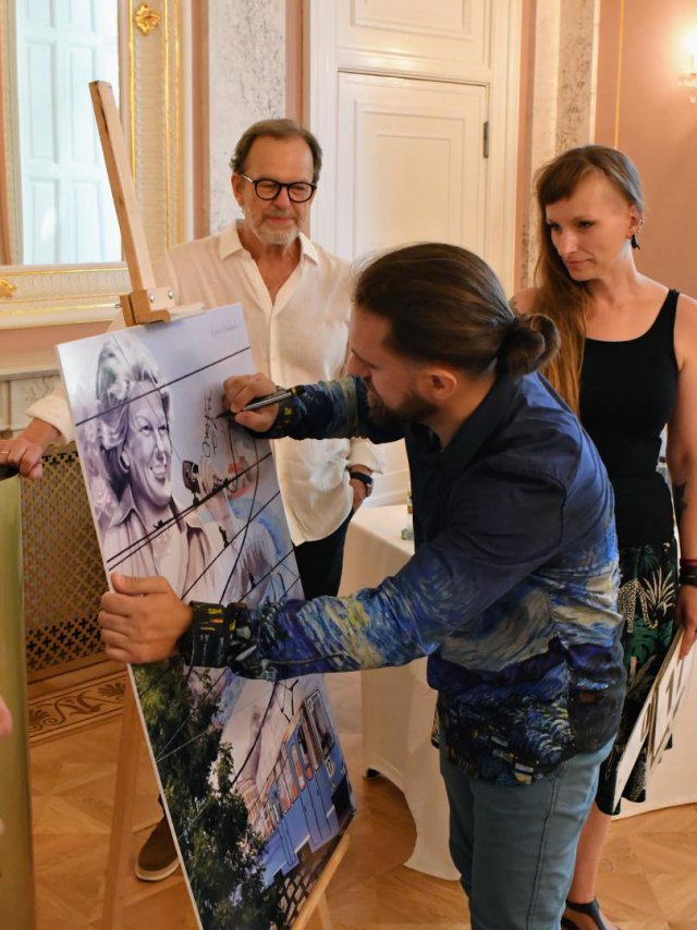 [FOTO] Mural Marii Koterbskiej oficjalnie odsłonięty