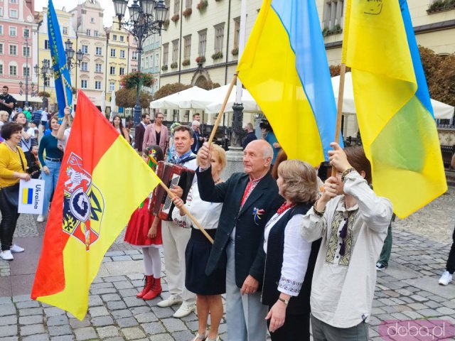 Obchody Święta Niepodległości Ukrainy na wrocławskim rynku [Foto]