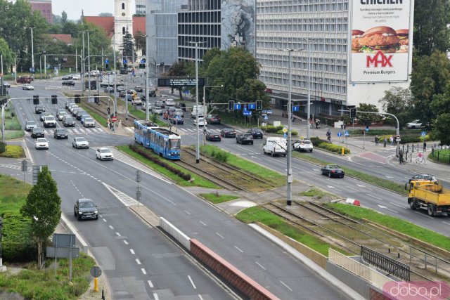 Najbardziej zakorkowane ulice Wrocławia. Gdzie w stolicy Dolnego Śląska stoimy najdłużej? [Foto]