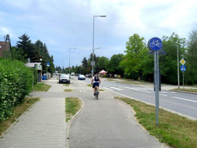 Remont drogi rowerowej na ul. Grota-Roweckiego. Ile potrwają utrudnienia?