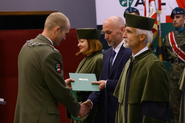 Inauguracja Roku Akademickiego w Akademii Wojsk Lądowych [Foto]