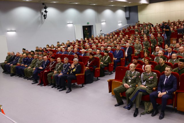 Inauguracja Roku Akademickiego w Akademii Wojsk Lądowych [Foto]