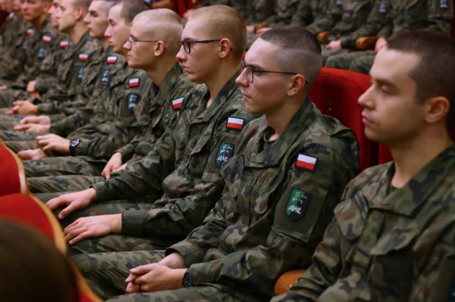 Inauguracja Roku Akademickiego w Akademii Wojsk Lądowych [Foto]