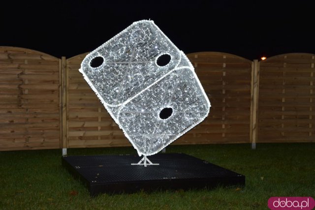 Powraca park iluminacji w Zamku Topacz. Tegoroczna tematyka to Tajemnicze Ogrody [Foto, Wideo, Cennik, Jak dojechać]