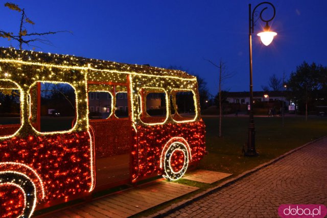 Powraca park iluminacji w Zamku Topacz. Tegoroczna tematyka to Tajemnicze Ogrody [Foto, Wideo, Cennik, Jak dojechać]