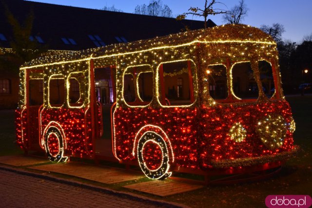 Powraca park iluminacji w Zamku Topacz. Tegoroczna tematyka to Tajemnicze Ogrody [Foto, Wideo, Cennik, Jak dojechać]