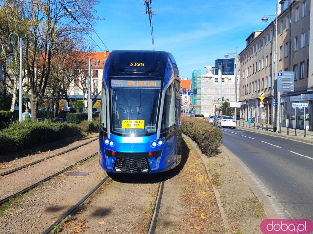 Pan po prostu kłamał. Prezes MPK odniósł się do nieprawdziwych słów wojewody Obremskiego. Zaprezentowano również 25. tramwaj Moderus Gamma [Foto]