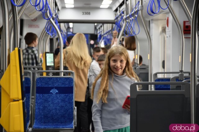 Wybitna polska himalaistka patronką nowego tramwaju. Była pierwszą europejką na Mount Everest, zdobyła kilka ośmiotysięczników [Foto, Wideo]